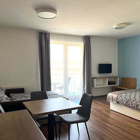 Berill Crystal Apartman Sárvár Eksteriør bilde